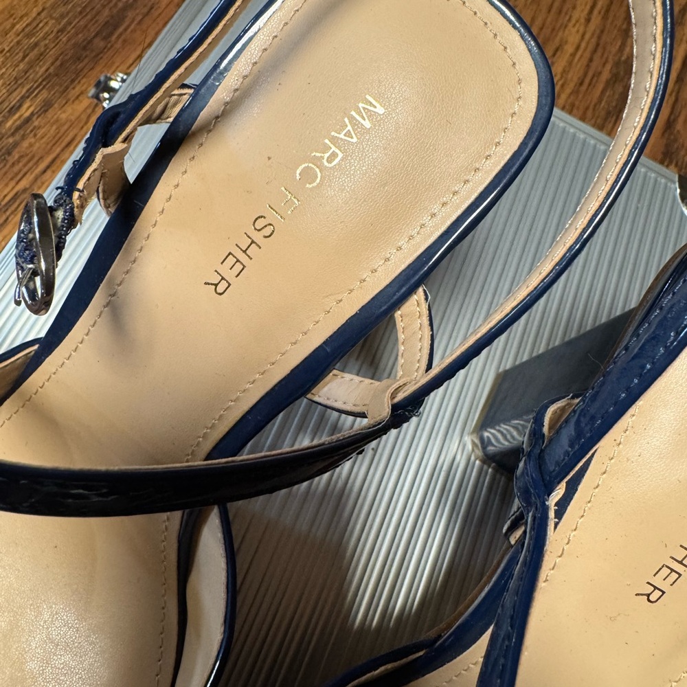 Marc Fisher Dark Blue Pointed Heels - Picture 4 of 5
